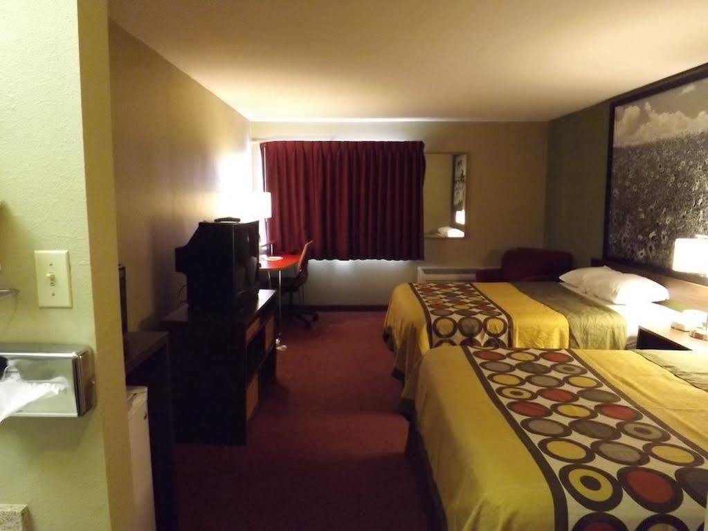 Super 8 By Wyndham Sterling Co Hotel Luaran gambar
